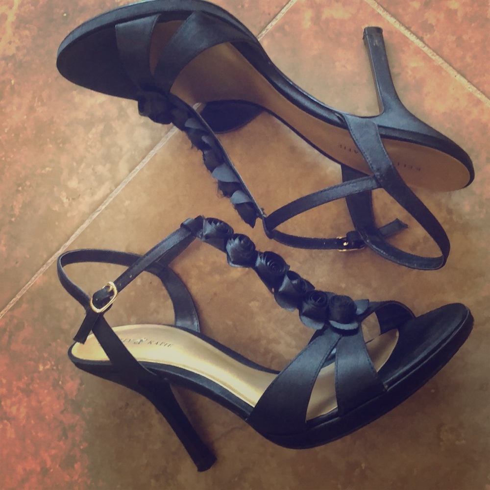 Size 10 black 4” party heels